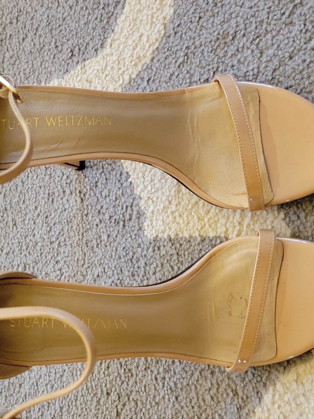 Stuart Weitzman Beige Patent Leather Ankle-Strap Heels Nudist II 8M - Picture 3 of 9